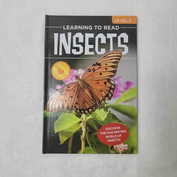 ⭐️ 12 Educational Book Bundle (animals: sharks. Bugs, dinos, insects) ⭐️ - Picture 12 of 13